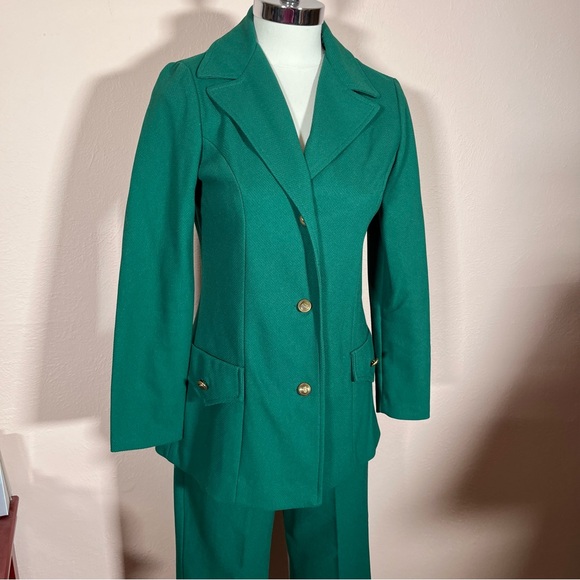 Vintage 1970 ILGWU forest green Brass buttons Wide Collar Polyester PantSuit - Picture 4 of 16
